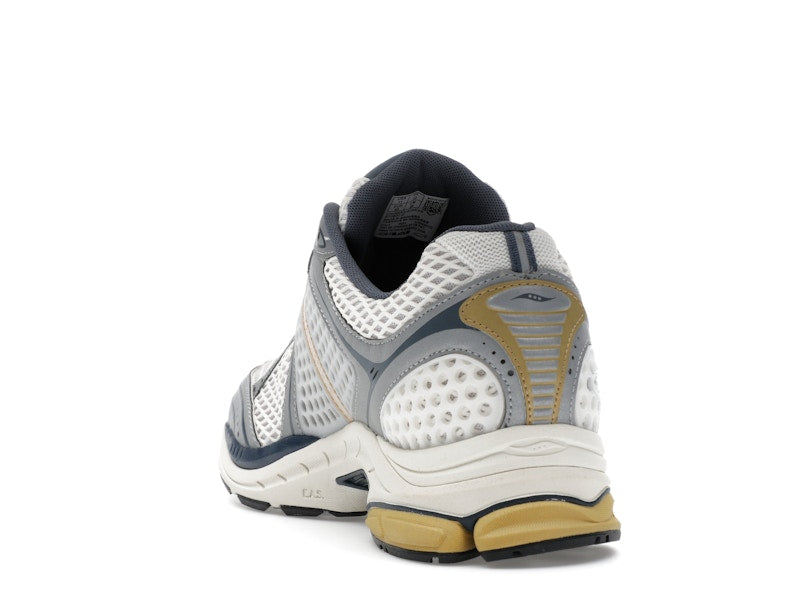 Saucony ProGrid Triumph 4 Fabricated Future