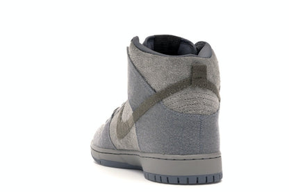 Nike SB Dunk High Tauntaun