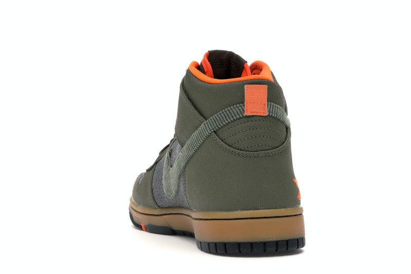 Nike Dunk CMFT Swoosh Social Club Olive