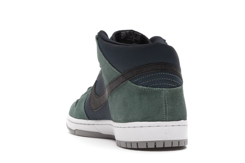 Nike SB Dunk Mid Nori