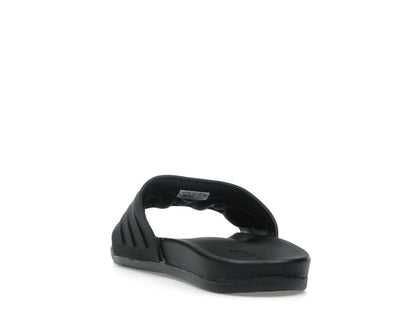 adidas Adilette Comfort Slides Mercedes-AMG Petronas Formula One Team Core Black