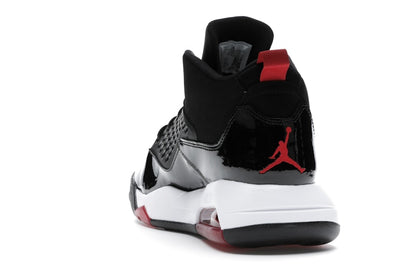 Jordan Maxin 200 Black Gym Red