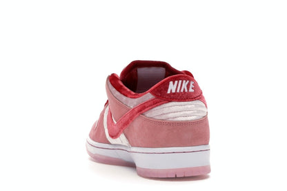 Nike SB Dunk Low StrangeLove Skateboards