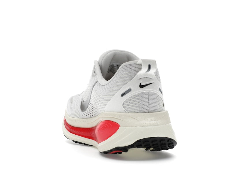 Nike Vomero 18 Platinum Tint Siren Red Light Smoke Grey Metallic Pewter