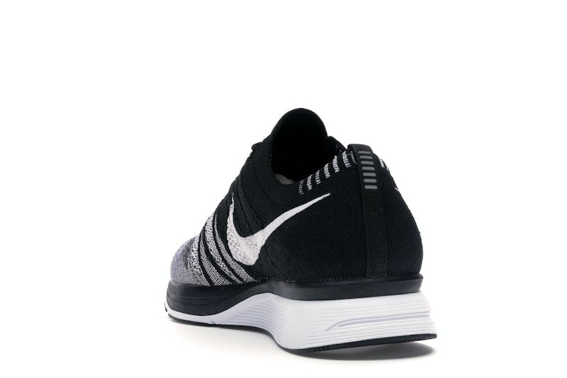 Nike Flyknit Trainer Oreo