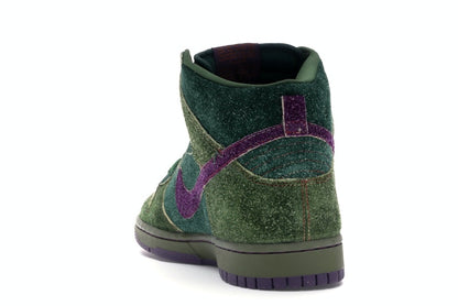 Nike SB Dunk High Skunk 420