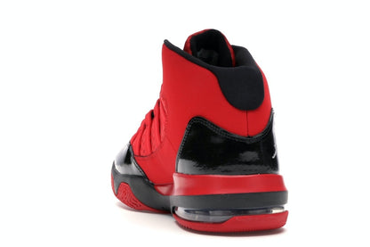Jordan Max Aura Red Black