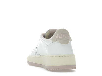 Autry Medalist Leather Low White Powder Pink (Women's)