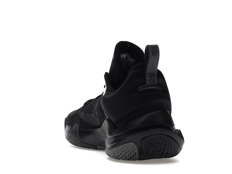 Nike Giannis Immortality Black Anthracite