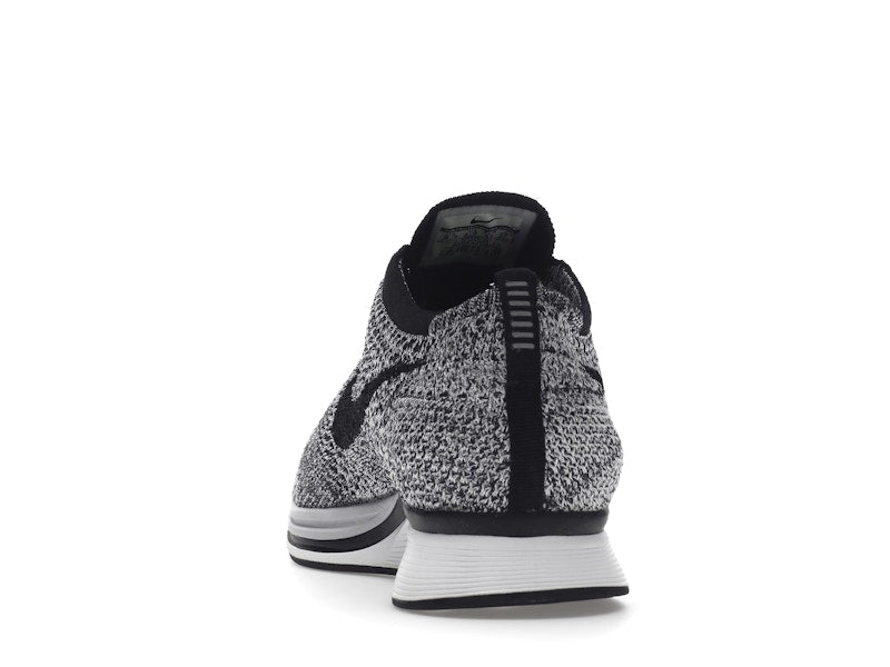 Nike Flyknit Racer Oreo