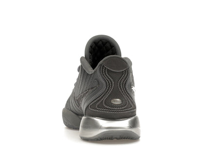 Nike LeBron 21 Resilient