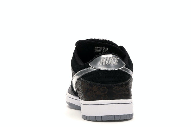 Nike SB Dunk Low Takashi 2