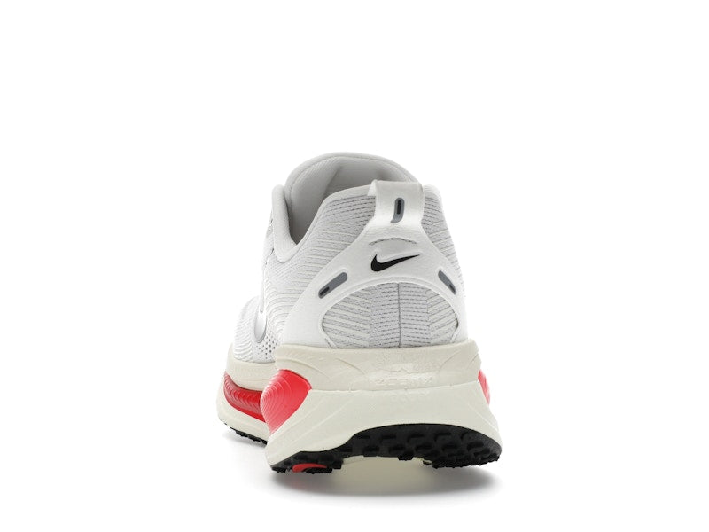 Nike Vomero 18 Platinum Tint Siren Red Light Smoke Grey Metallic Pewter