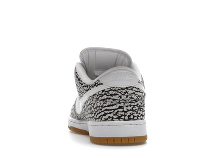 Nike SB Dunk Low Road