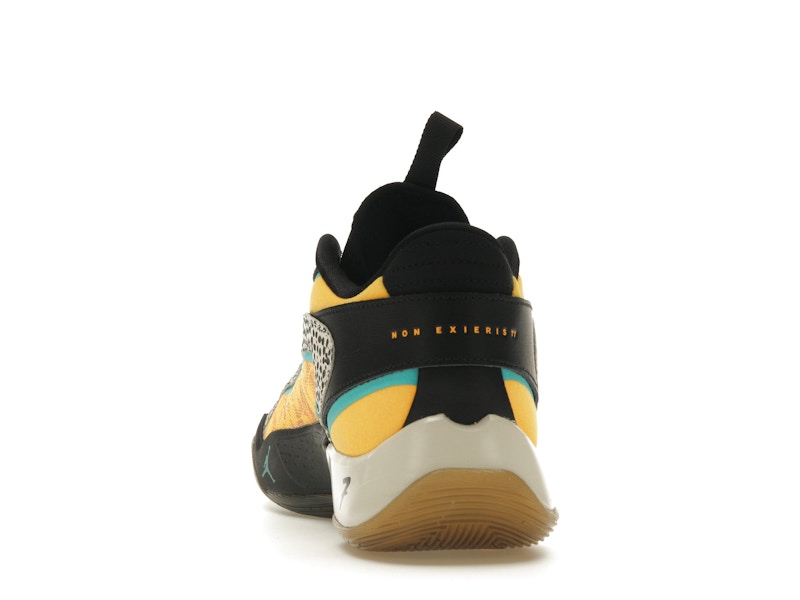 Jordan Luka 2 The Pitch