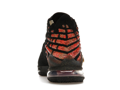 Nike LeBron 17 Courage