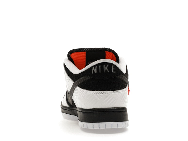 Nike SB Dunk Low TIGHTBOOTH