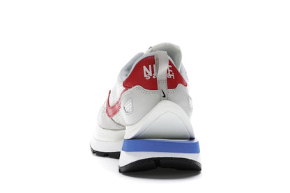 Nike Vaporwaffle sacai Sport Fuchsia Game Royal