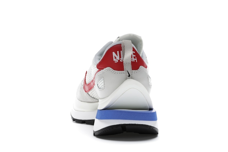 Nike Vaporwaffle sacai Sport Fuchsia Game Royal