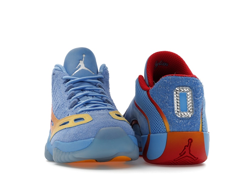 Jordan Tatum 4 & Jordan 11 Retro Low IE Jayson Tatum World Tour Pack