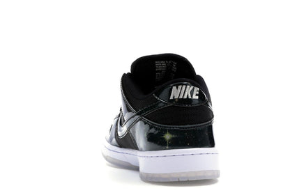 Nike SB Dunk Low 420 Intergalactic