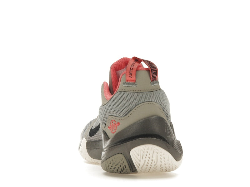 Nike Giannis Immortality 2 Cobblestone