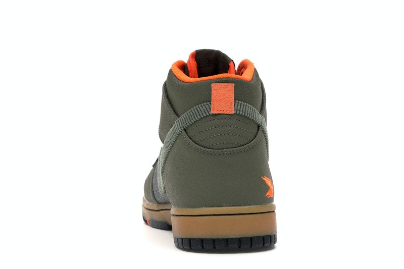 Nike Dunk CMFT Swoosh Social Club Olive