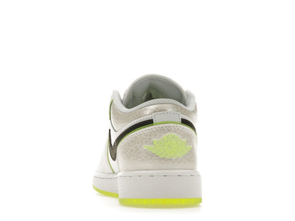 Jordan 1 Low SE Warped Swoosh (GS)