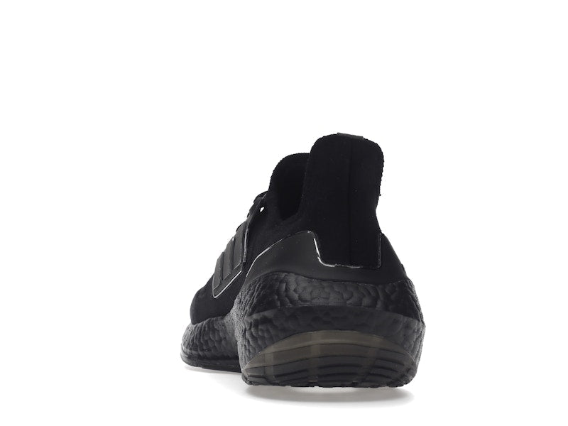 adidas Ultra Boost 22 Triple Black