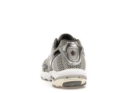 Mizuno Wave Rider 10 Flame Wave One Block Down Onyx