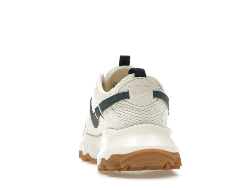 Nike TC 7900 Pale Ivory Gum Light Brown Armory Navy (Women's)