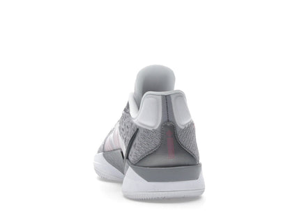 Nike Sabrina 2 Lily (Women's)
