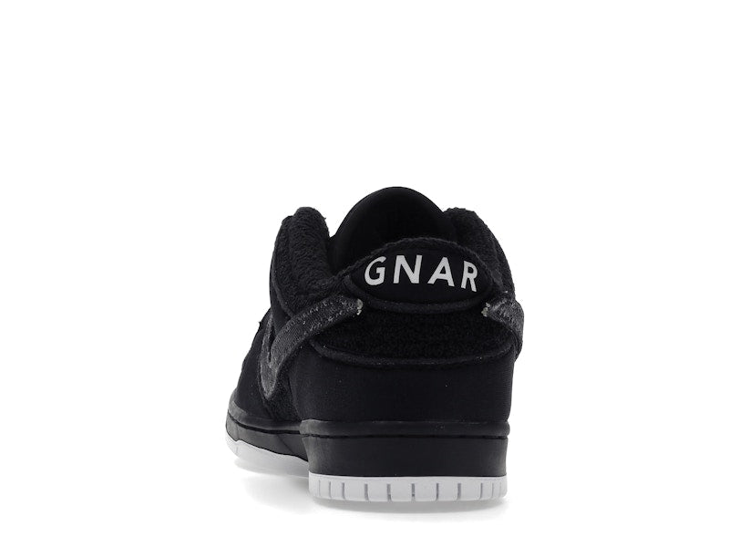 Nike SB Dunk Low Gnarhunters