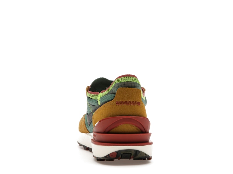 Nike Waffle One SE Golden Moss