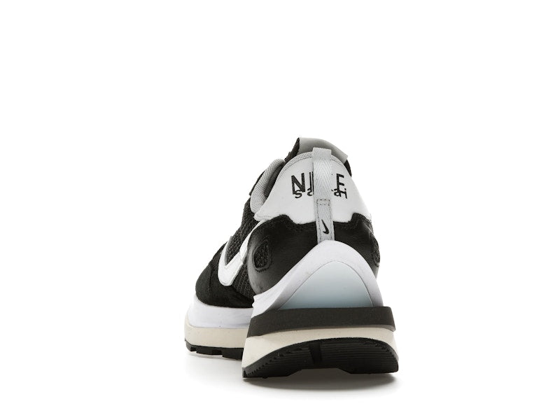 Nike Vaporwaffle sacai Black White