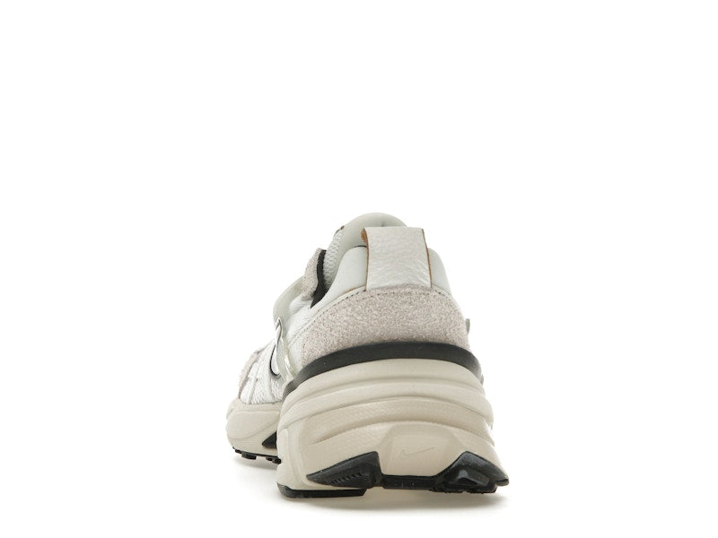 Nike V2K Run Summit White Light Orewood Brown (Women's)