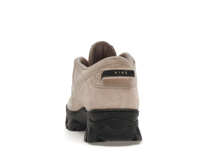 Nike Lahar Low Fossil Stone (Women's)