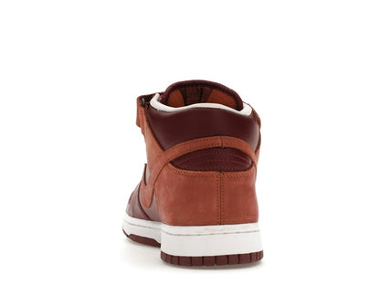 Nike SB Dunk Mid Team Red Pony