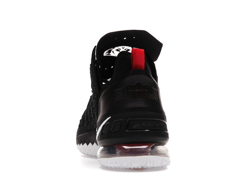 Nike LeBron 18 Bred