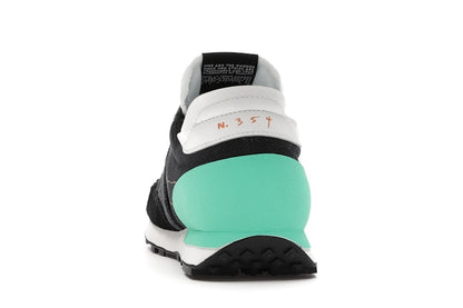 Nike Daybreak Type Black Menta