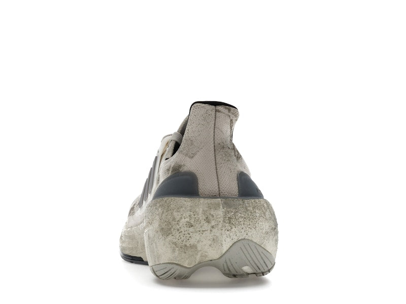adidas Ultra Boost Light Worn-Out