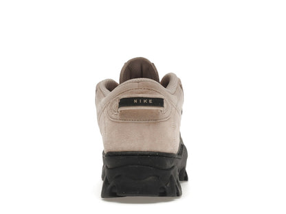Nike Lahar Low Fossil Stone (Women's)