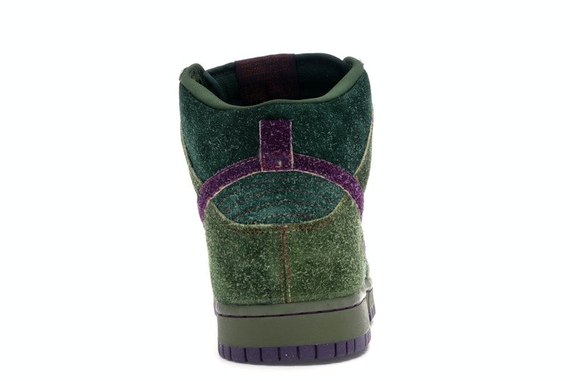 Nike SB Dunk High Skunk 420