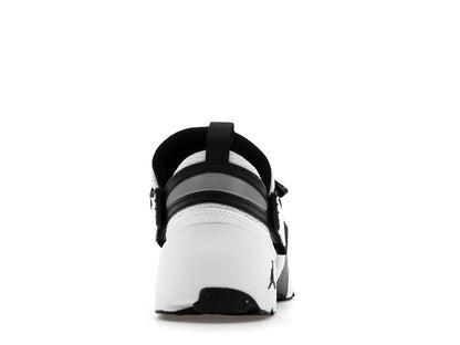 Jordan Trunner LX White Black (Women's)