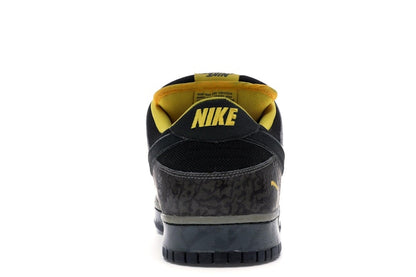 Nike SB Dunk Low Yellow Curb