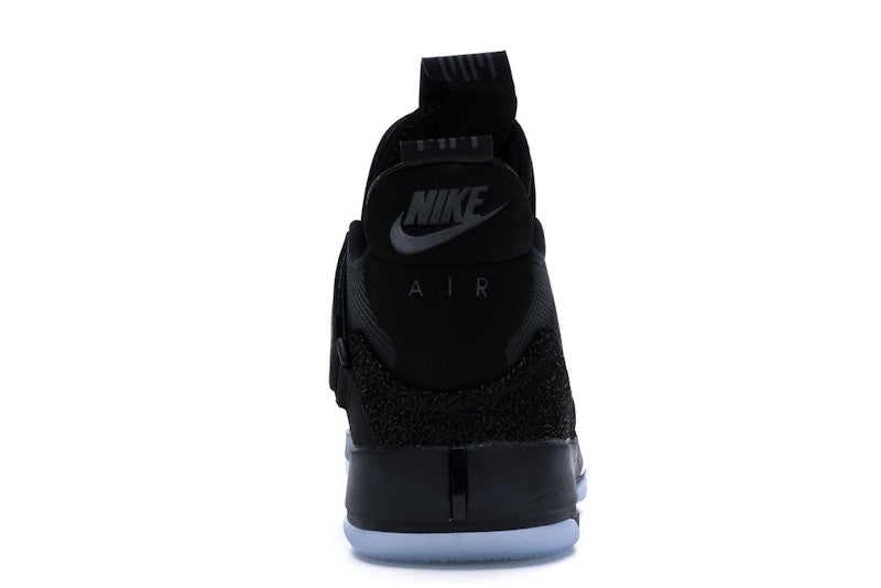 Jordan XXXIII Blackout
