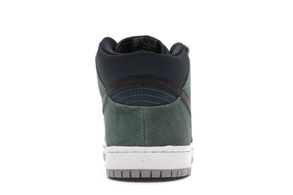 Nike SB Dunk Mid Nori