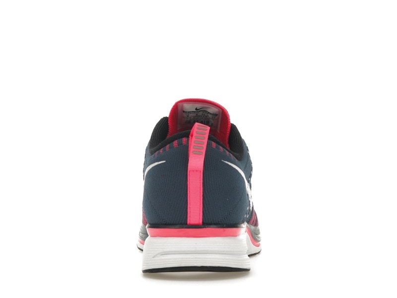 Nike Flyknit Trainer + Squadron Blue/White-Pink Flash