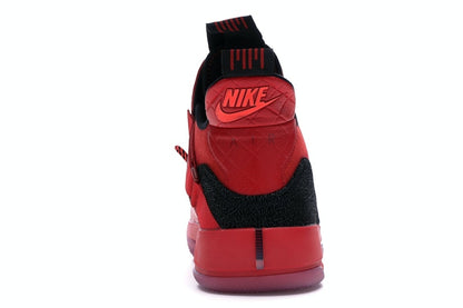 Jordan XXXIII University Red