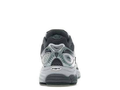 Saucony ProGrid Omni 9 Microchip